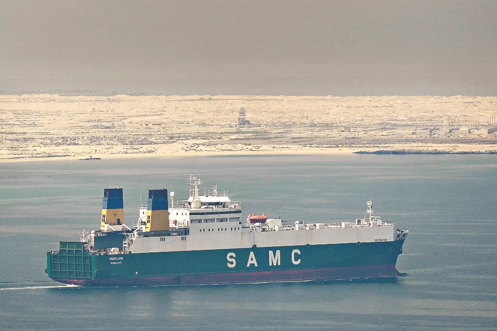 Through the smoke, Indian crude tanker sails Through the smoke, Indian crude tanker sails