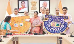 CM Rekha Gupta attends ‘Phool Walon Ki Sair’ ceremony at Delhi Secretariat CM Rekha Gupta attends ‘Phool Walon Ki Sair’ ceremony at Delhi Secretariat