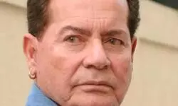 Screenwriter Salim Khan discharged from Mumbai hospital, returns home