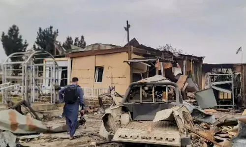 Afghan govt says 400 killed in Pakistani strikes on hospital