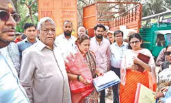 MCD orders crack down on illegal encroachments