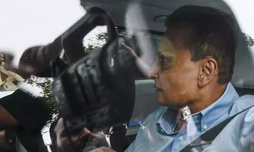 Anil Ambani in CBI HQ for questioning in bank fraud case