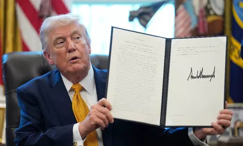 US deploying 3 more warships and roughly 2,500 more Marines to the Middle East US deploying 3 more warships and roughly 2,500 more Marines to the Middle East