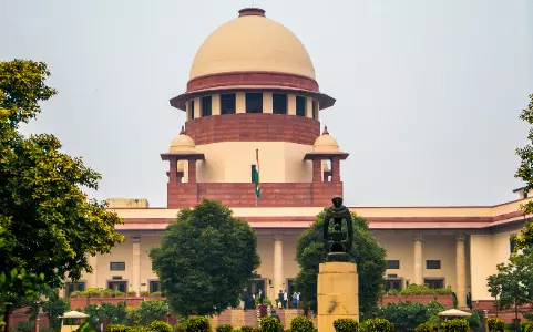 SC directs states, UTs to furnish updated details on prisons, including overcrowding SC directs states, UTs to furnish updated details on prisons, including overcrowding