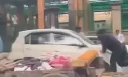 Constable hurt, dragged by car during drunken driving check Constable hurt, dragged by car during drunken driving check