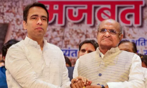 Former JD (U) leader KC Tyagi joins RLD Former JD (U) leader KC Tyagi joins RLD