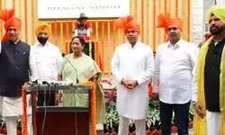 CM Gupta unveils statue of Bhagat Singh on Shaheed Diwas