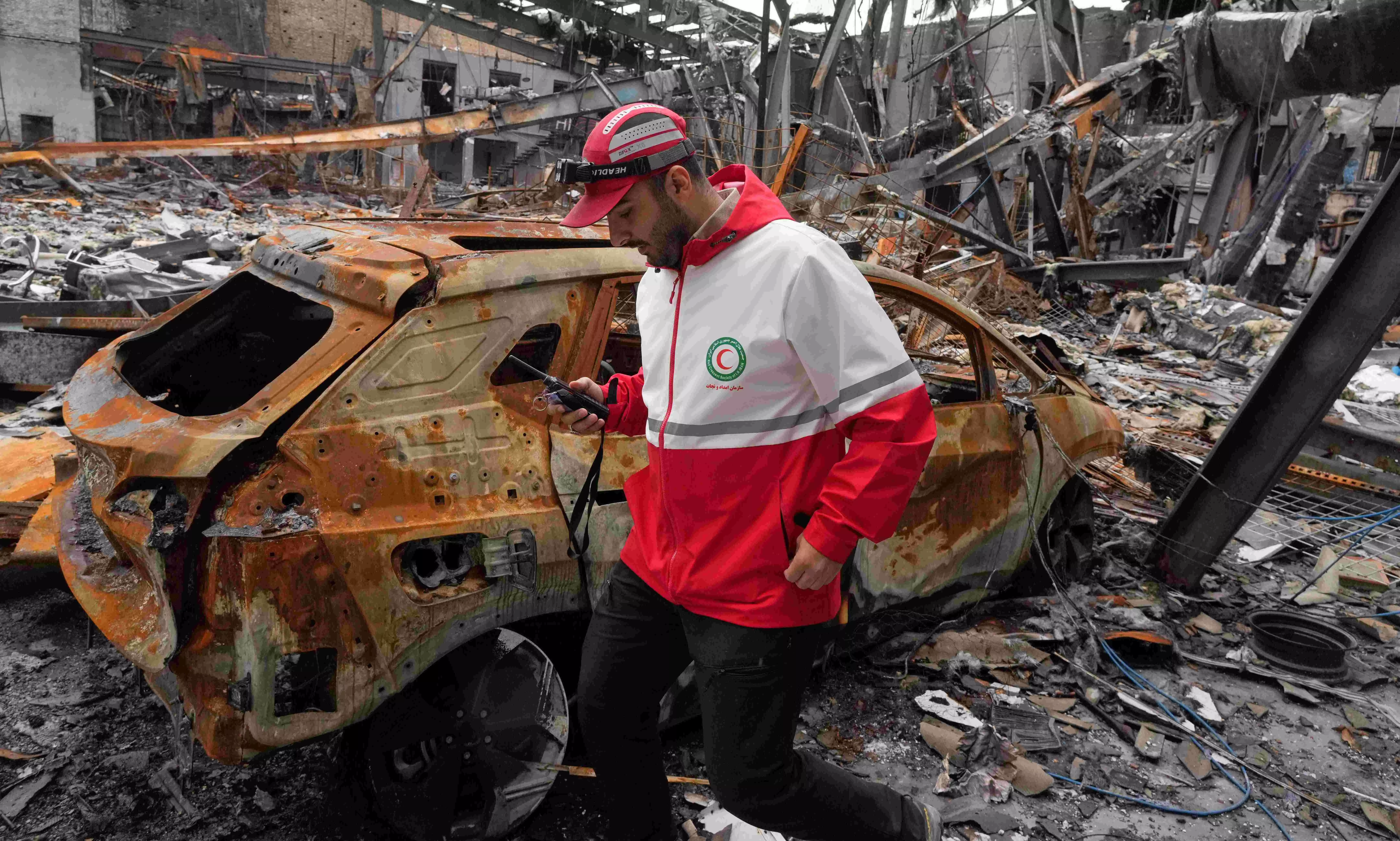 Iran-backed Houthis enter month-long war, could further threaten global shipping Iran-backed Houthis enter month-long war, could further threaten global shipping