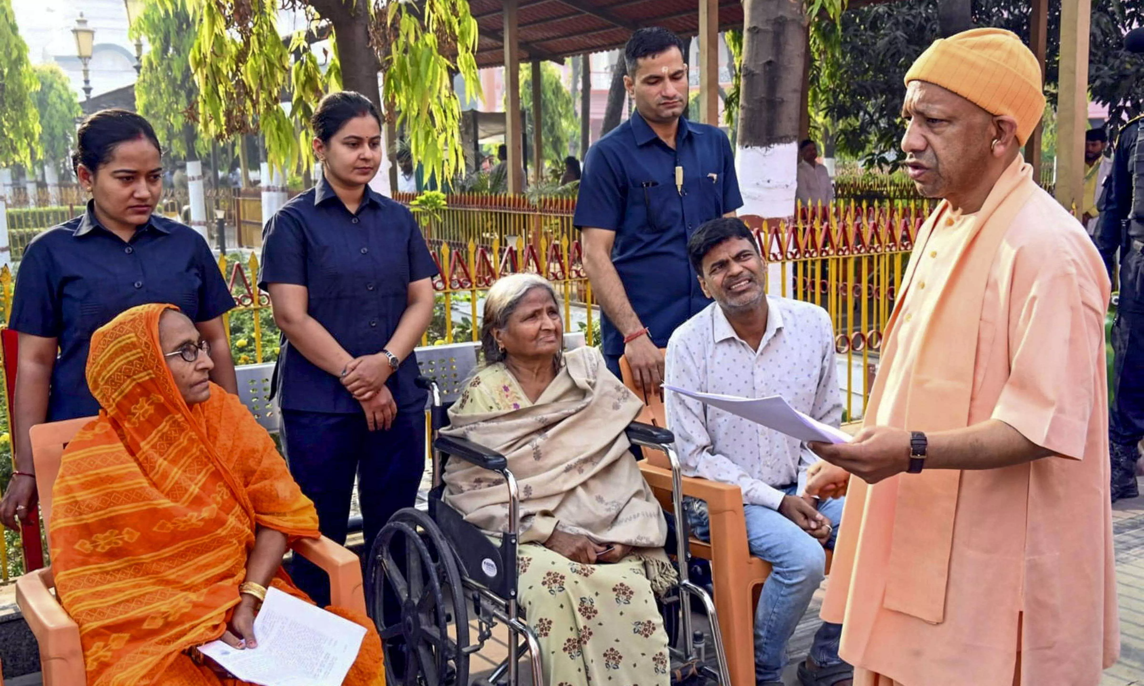 Under the leadership of CM Yogi, people across the state are benefiting from government schemes Under the leadership of CM Yogi, people across the state are benefiting from government schemes