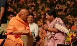 CM Gupta attends Delhi mass wedding, emphasises dignity CM Gupta attends Delhi mass wedding, emphasises dignity