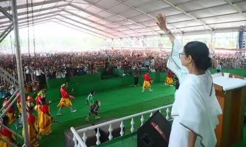 Mamata accuses Modi, Shah of stoking riots, creating division among communities Mamata accuses Modi, Shah of stoking riots, creating division among communities