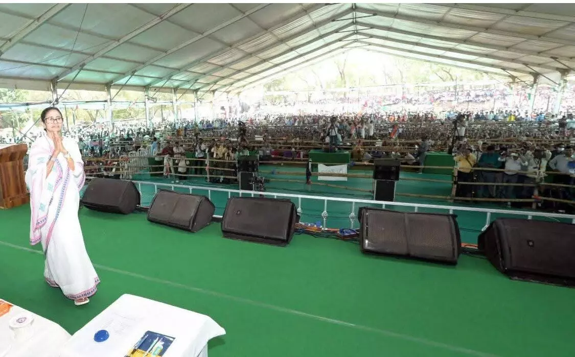 Mamata leverages welfare, Bengali ‘asmita’ to combat anti-incumbency Mamata leverages welfare, Bengali ‘asmita’ to combat anti-incumbency