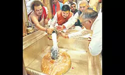 Kashi Vishwanath, Mahakal shrines ink pact to boost pilgrim services, governance Kashi Vishwanath, Mahakal shrines ink pact to boost pilgrim services, governance