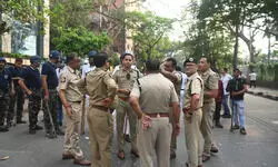 Obstruction at Strand Rd CEO office: Howrah-bound traffic faces delay amid diversions