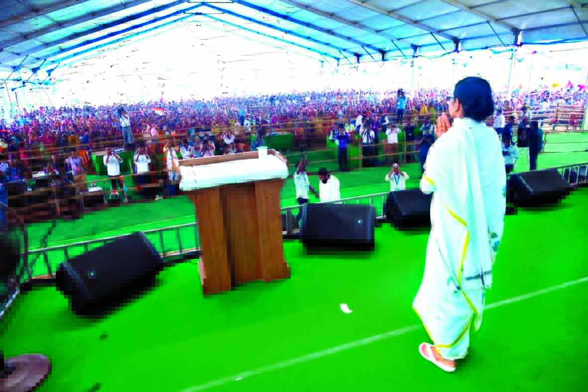 Mamata condemns attack on judicial officers, alleges BJP plot to impose ‘President’s Rule’