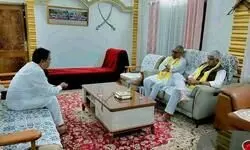 Union ministers meet Anant Maharaj ahead of Modi’s Cooch Behar rally Union ministers meet Anant Maharaj ahead of Modi’s Cooch Behar rally