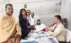 Swapna Barman overcomes   legal hurdles, files nomination