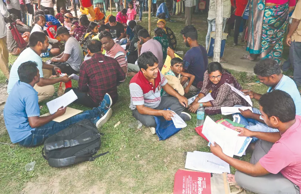 ECI roll revision pushes voter deletions past 90 lakh ECI roll revision pushes voter deletions past 90 lakh