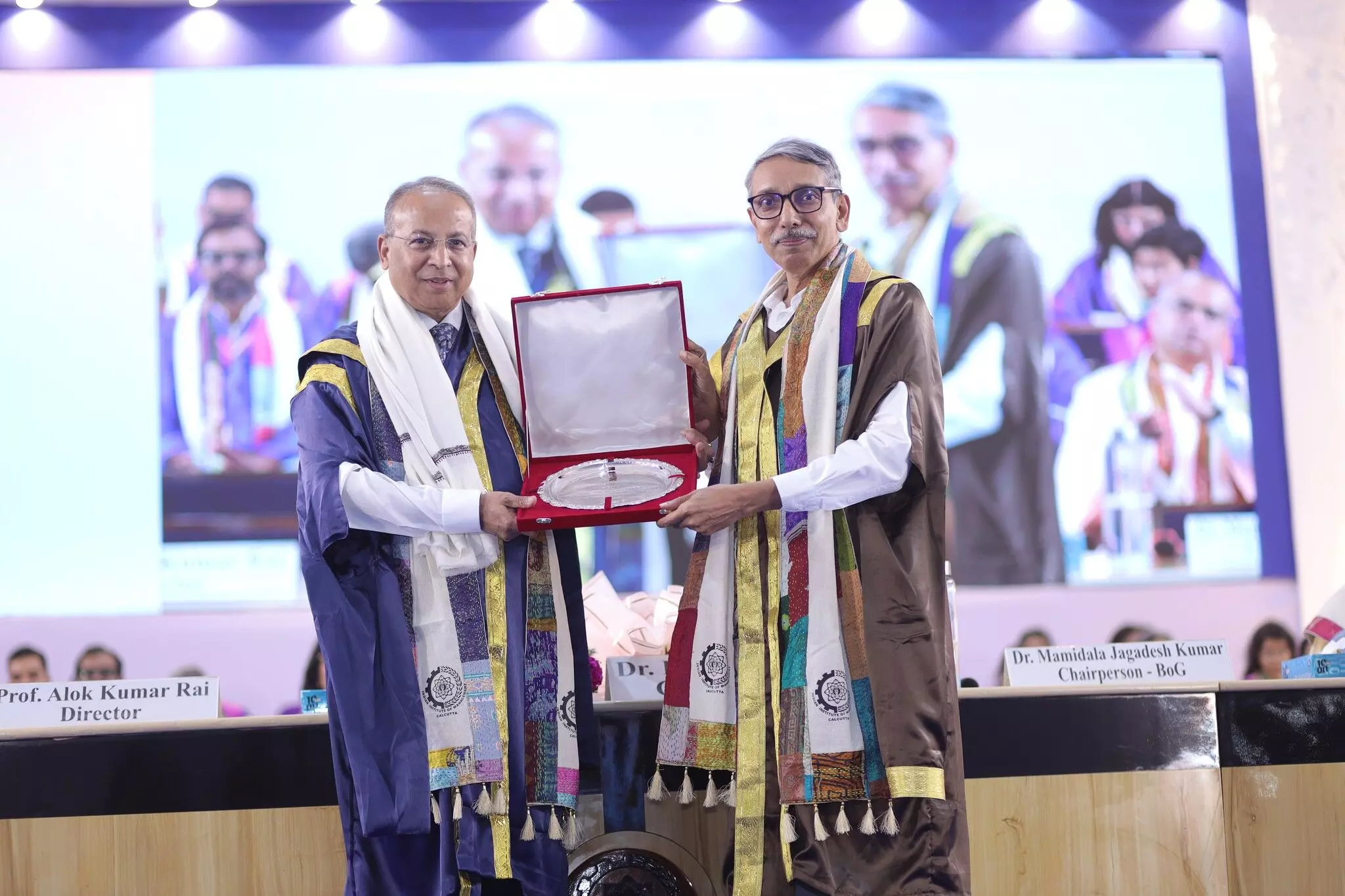 IIM Calcutta awards degrees to 561 students at 61st convocation IIM Calcutta awards degrees to 561 students at 61st convocation