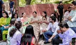 Rekha Gupta backs Nari Shakti Vandan Act at Delhi Univ drive Rekha Gupta backs Nari Shakti Vandan Act at Delhi Univ drive