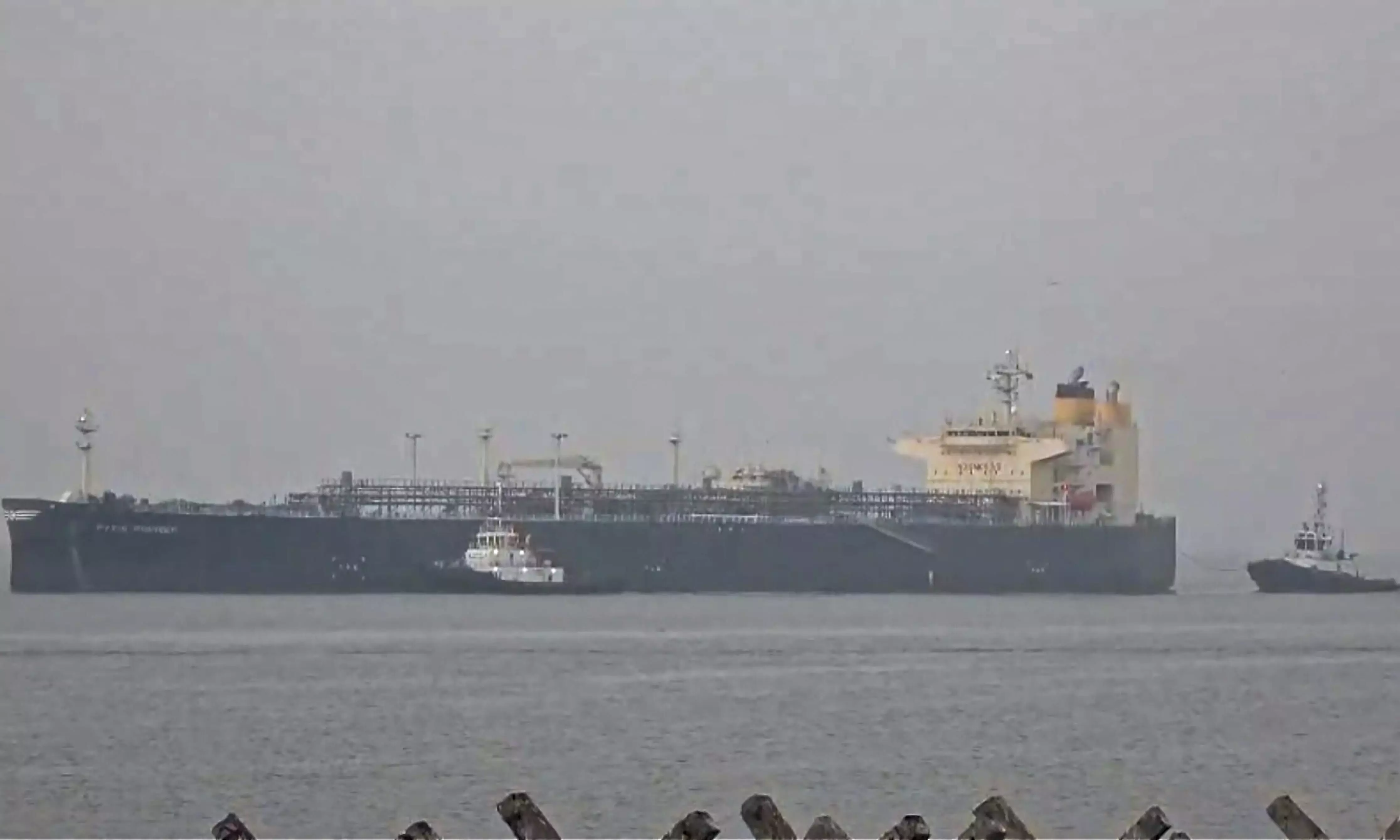 US blockade: Vessel reported exiting Strait of Hormuz US blockade: Vessel reported exiting Strait of Hormuz