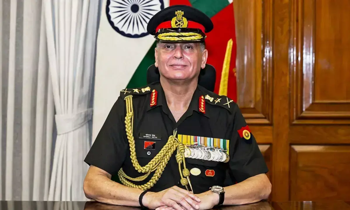 Army chief visits forward areas in J-Ks Poonch, corps headquarters Army chief visits forward areas in J-Ks Poonch, corps headquarters
