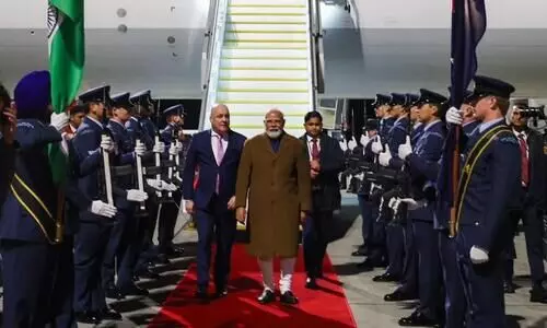 PM Modi arrives in New Zealand on final leg of three-nation tour PM Modi arrives in New Zealand on final leg of three-nation tour