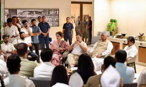 Kharge, Rahul interact with IYC, NSUI, Seva Dal leaders at Indira Bhawan Kharge, Rahul interact with IYC, NSUI, Seva Dal leaders at Indira Bhawan