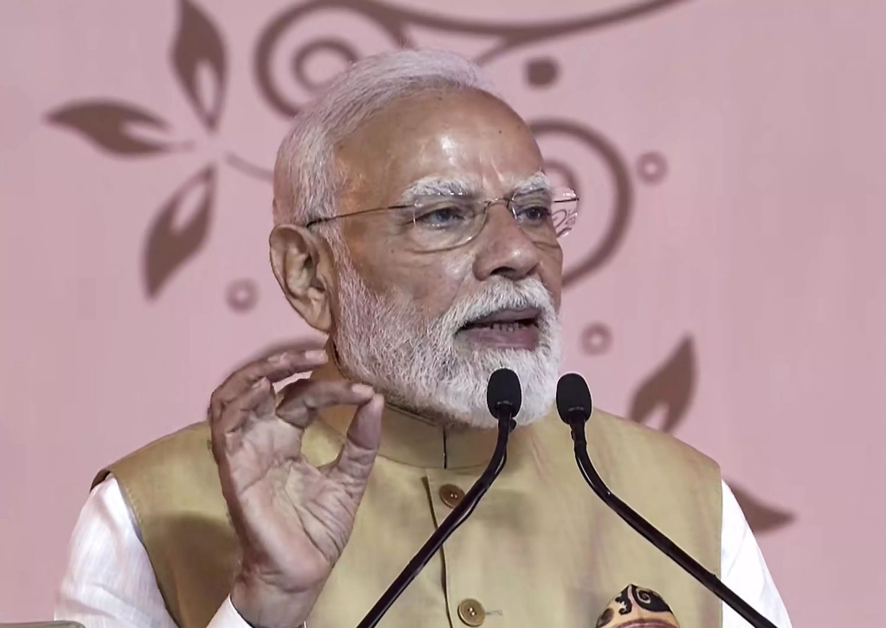 World order is changing; some people dreaming of disorder in India: PM Modi attacks Congress